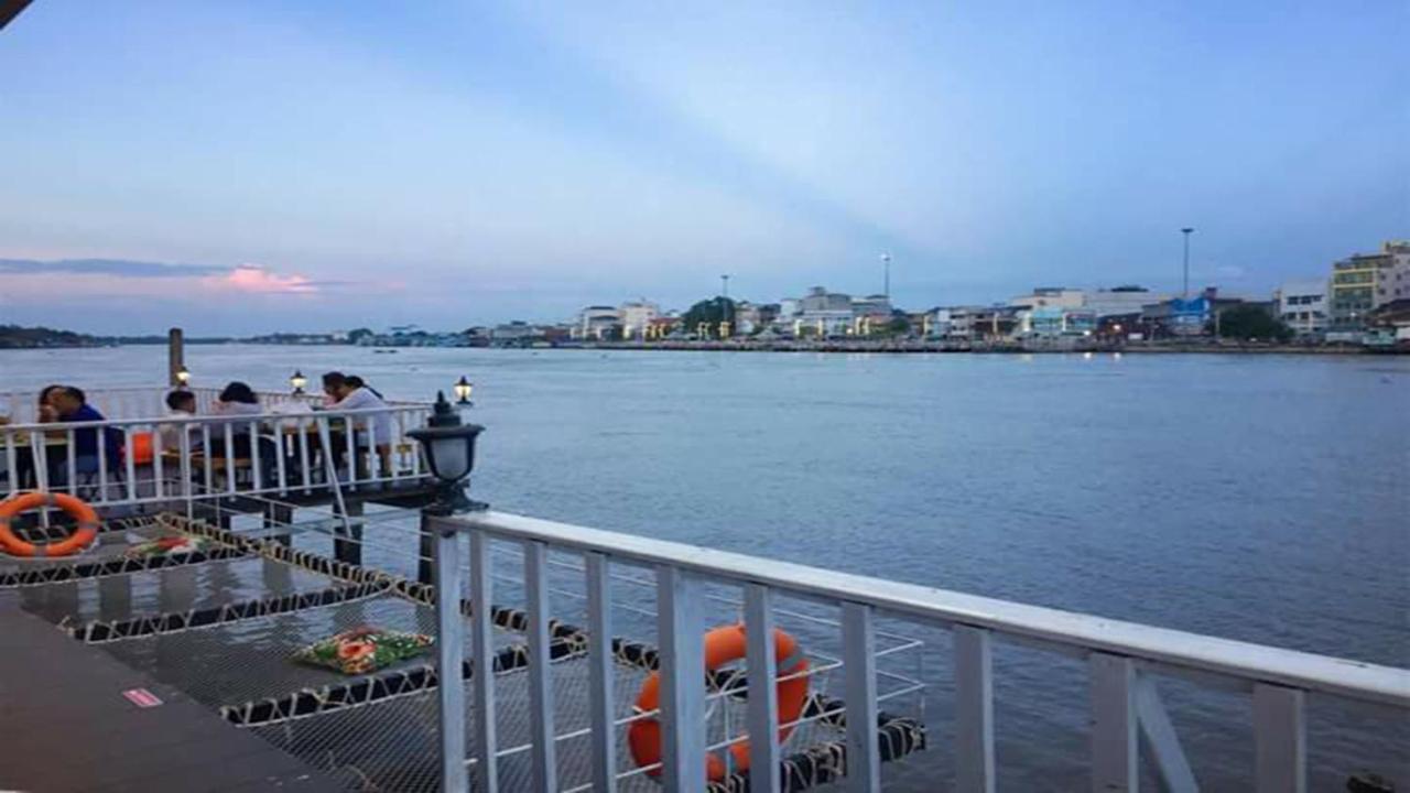 Horizon Hotel Surat Thani Eksteriør billede