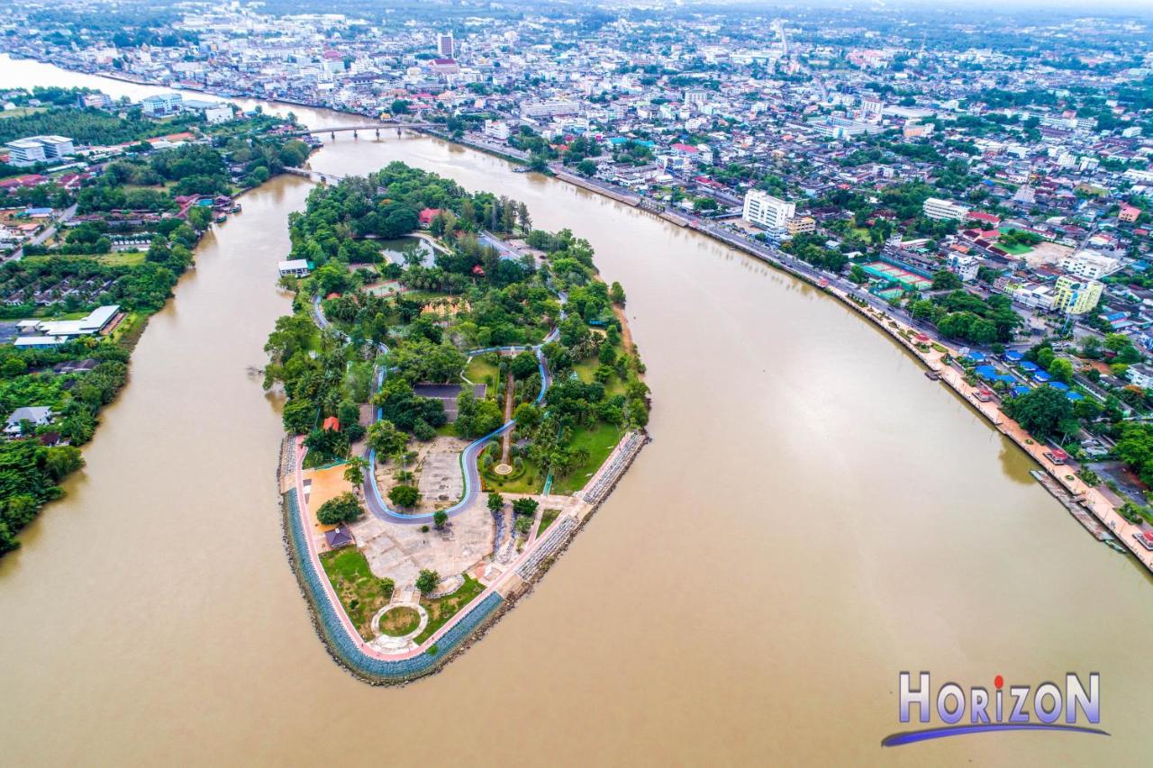 Horizon Hotel Surat Thani Eksteriør billede