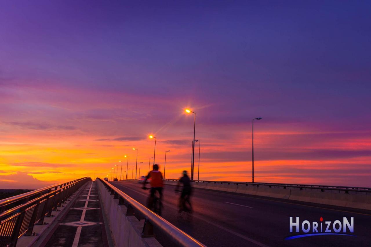 Horizon Hotel Surat Thani Eksteriør billede